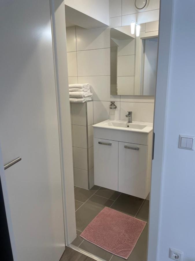 Prime Host Dream Deluxe Apartment Karlsruhe Exterior foto